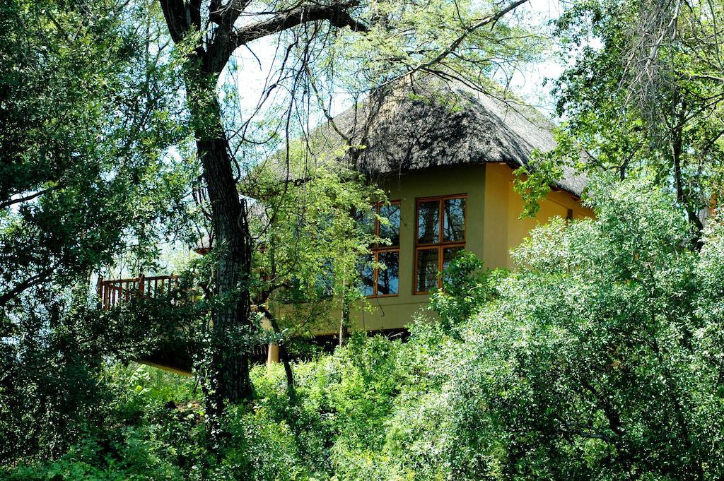 Divava Okavango Resort And Spa Bagani Екстериор снимка